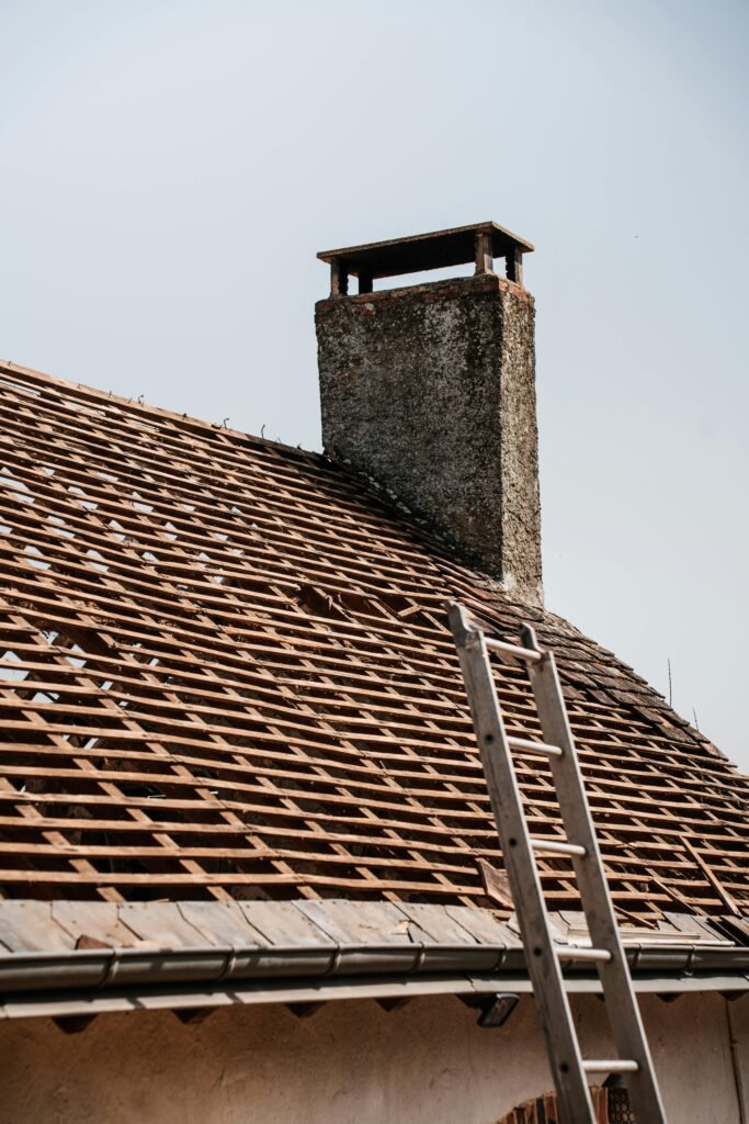 Roofers on Job in Hertfordshire